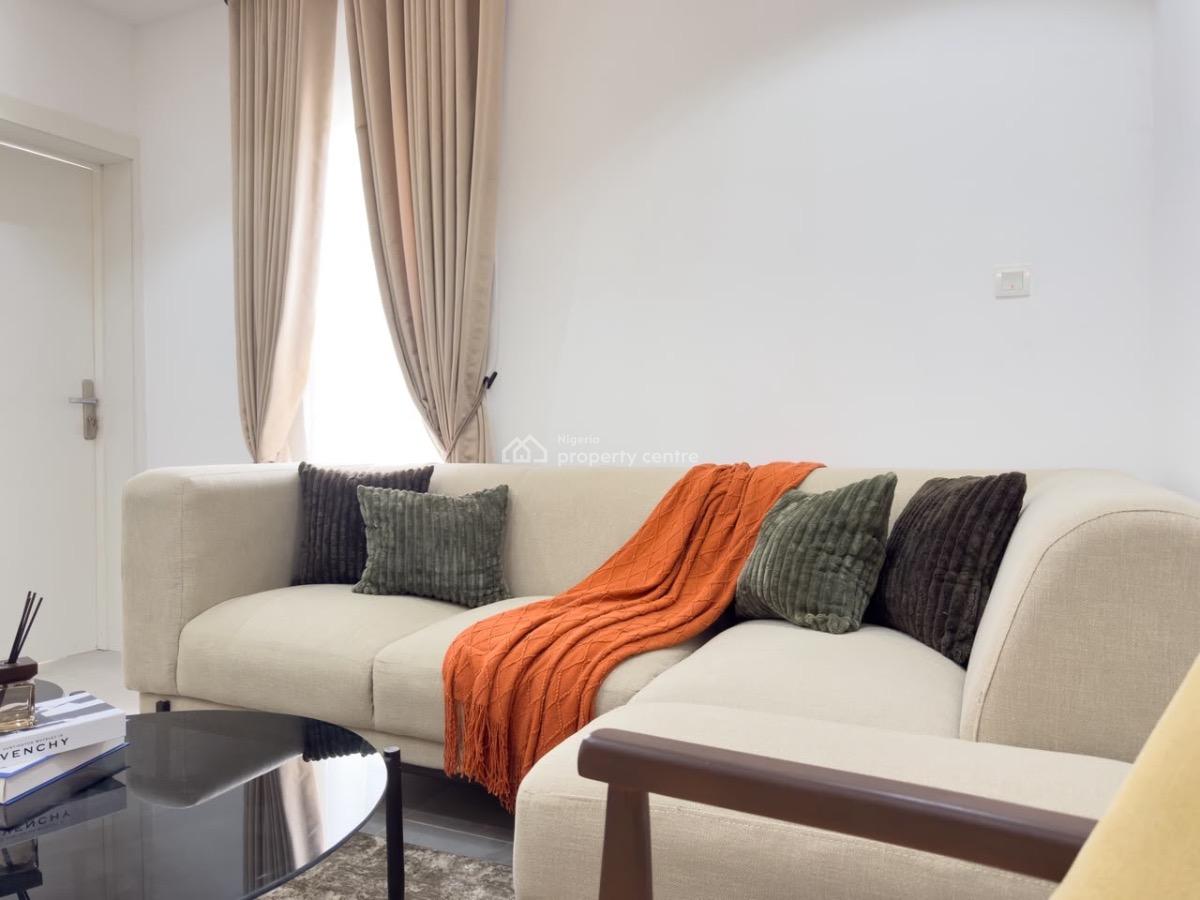 2bedroom Apartment with Swimming Pool, Gym, Snooker Board, Table Tenni, Lekki Phase 1, Lekki, Lagos, Flat / Apartment Short Let