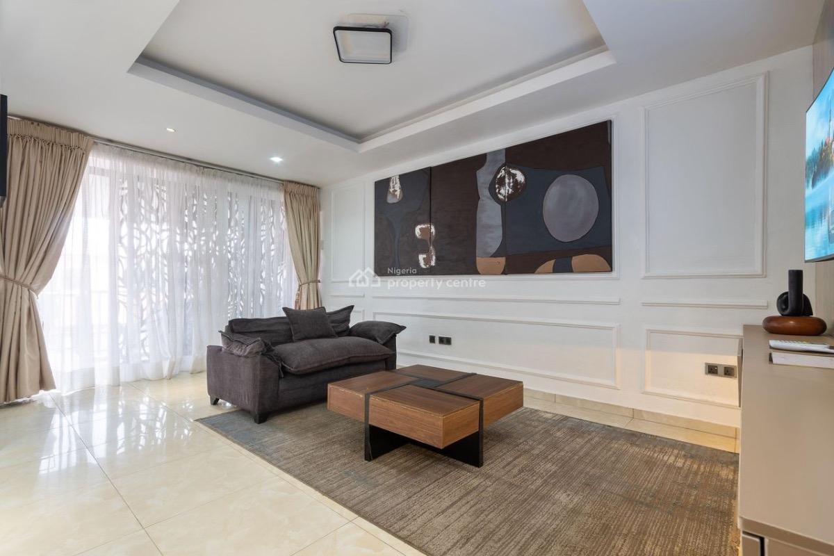 2bedroom Apartment with Swimming Pool, Gym, Snooker Board, Table Tenni, Lekki Phase 1, Lekki, Lagos, Flat / Apartment Short Let