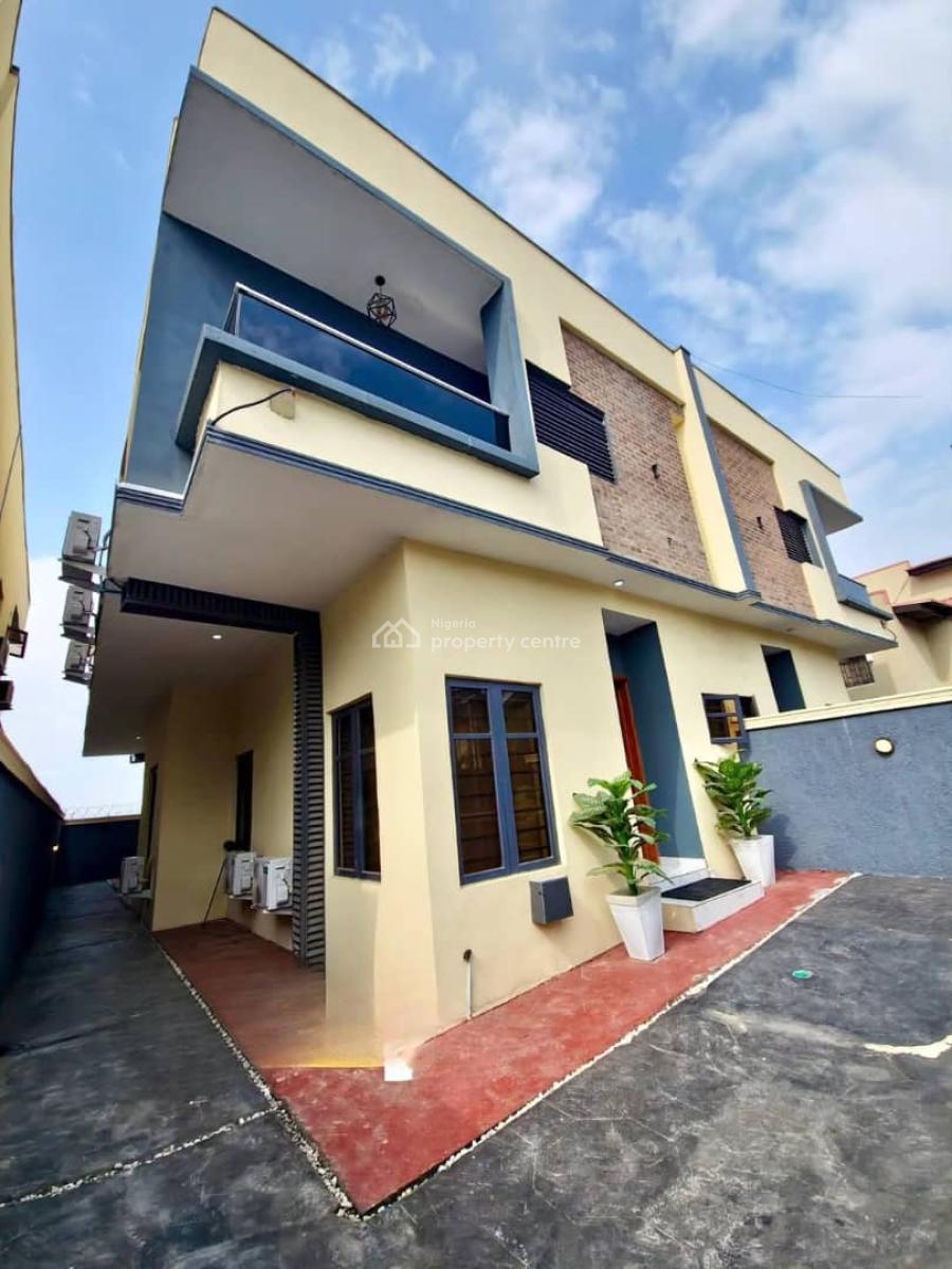 Four-bedroom Semi Detached, Maryland, Lagos, Semi-detached Duplex for Sale