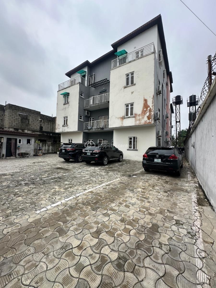 Specious 3bedroom Apartment +bq, East Gate Estate /idado, Lekki, Lagos, Flat / Apartment for Rent