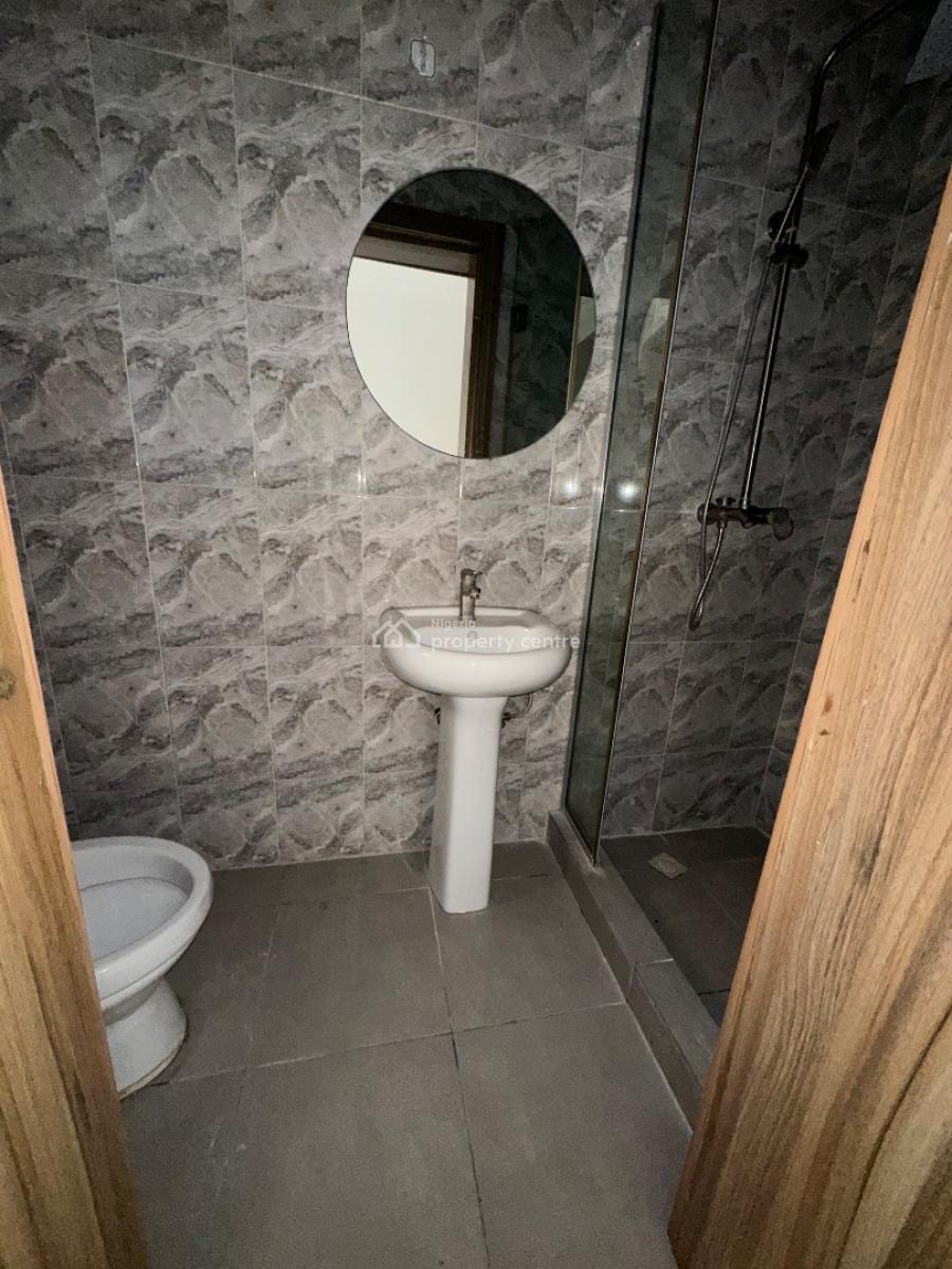 Specious 3bedroom Apartment +bq, East Gate Estate /idado, Lekki, Lagos, Flat / Apartment for Rent
