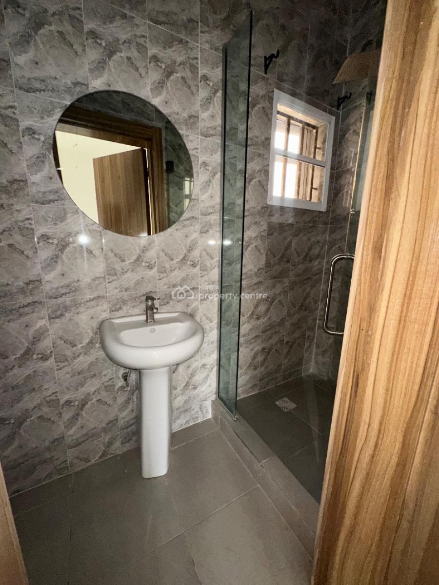 Specious 3bedroom Apartment +bq, East Gate Estate /idado, Lekki, Lagos, Flat / Apartment for Rent
