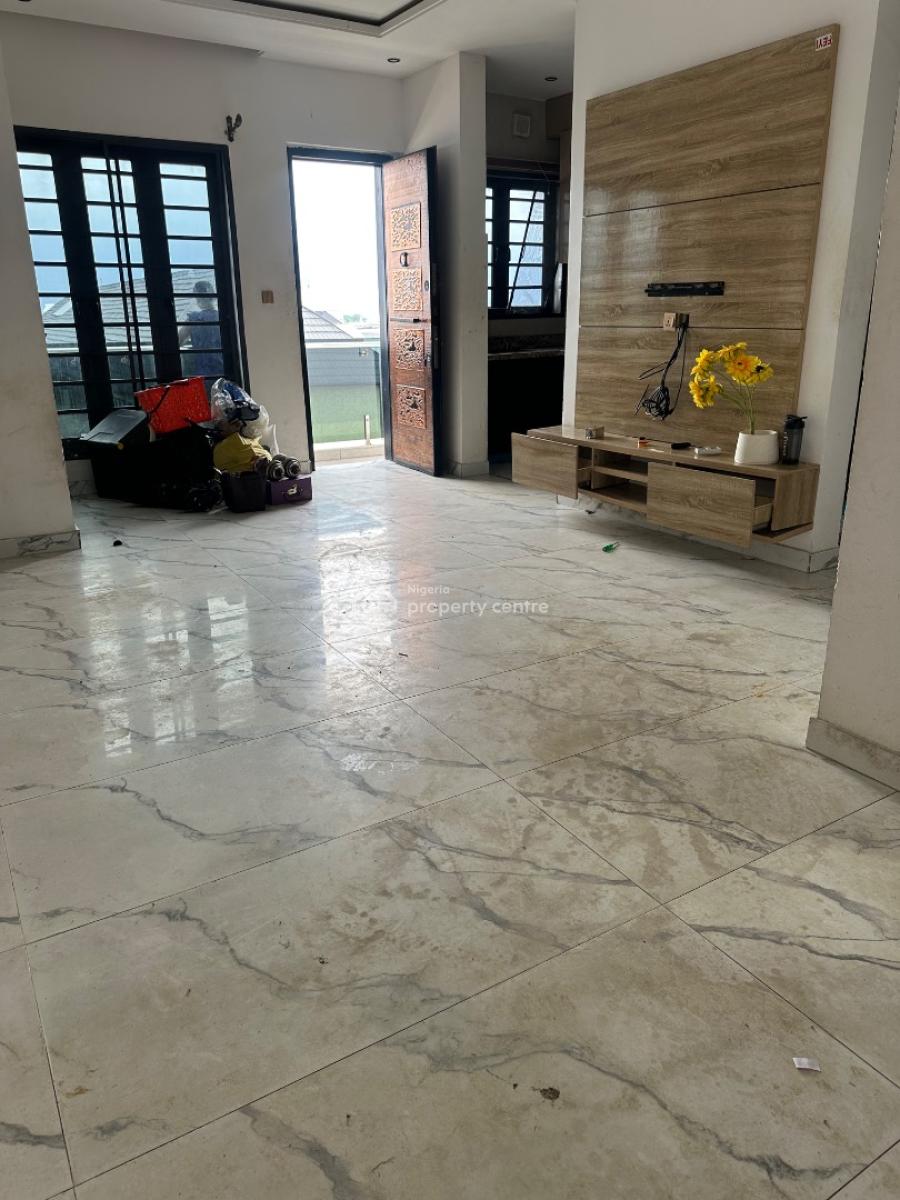 Specious Service 2 Bedroom Apartment, Ocean Breeze Estate, Ologolo, Lekki, Lagos, Flat / Apartment for Rent