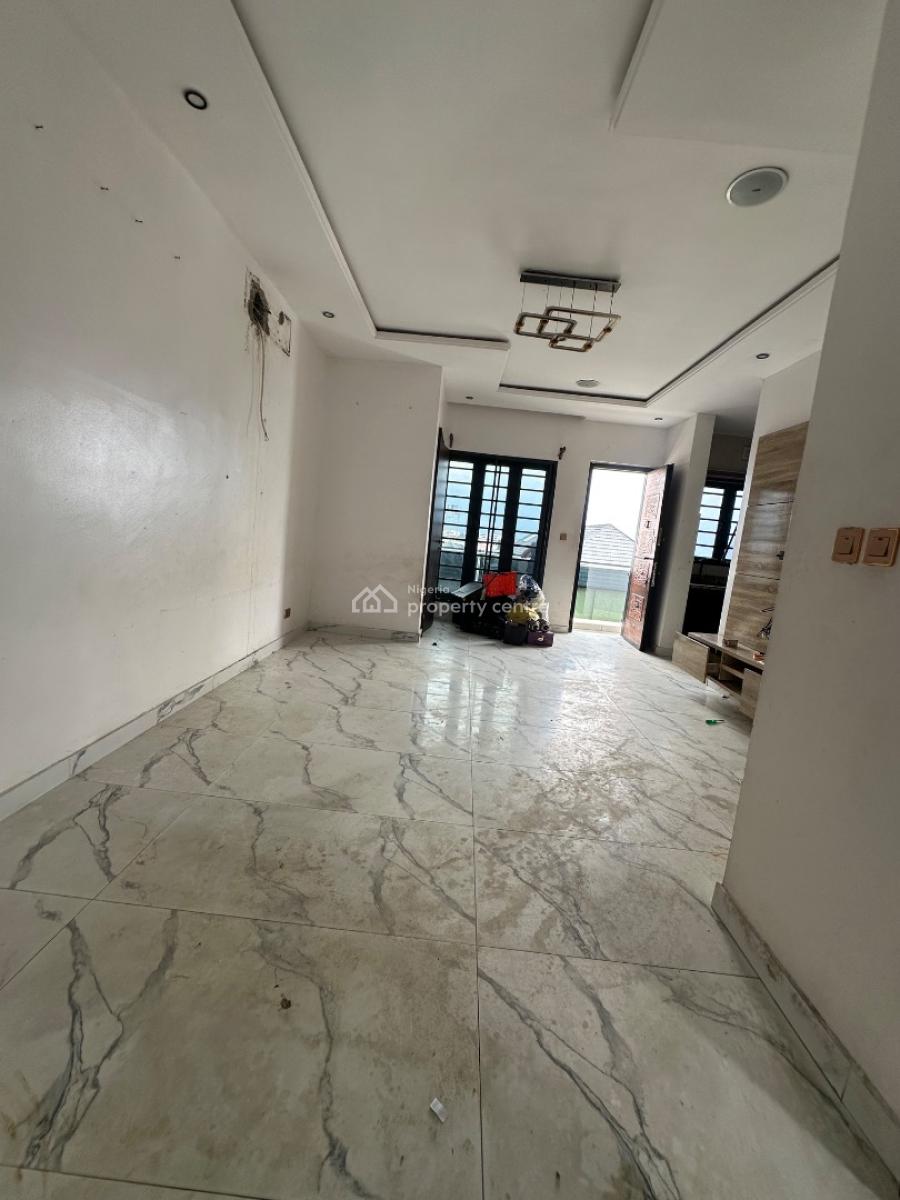 Specious Service 2 Bedroom Apartment, Ocean Breeze Estate, Ologolo, Lekki, Lagos, Flat / Apartment for Rent