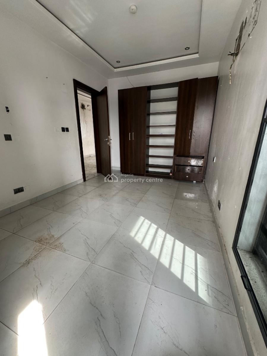 Specious Service 2 Bedroom Apartment, Ocean Breeze Estate, Ologolo, Lekki, Lagos, Flat / Apartment for Rent