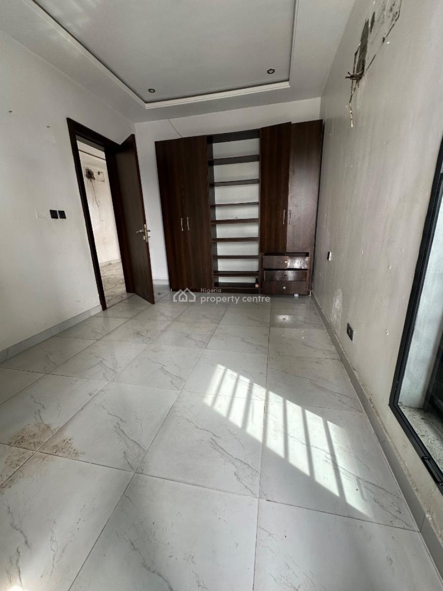Specious Service 2 Bedroom Apartment, Ocean Breeze Estate, Ologolo, Lekki, Lagos, Flat / Apartment for Rent