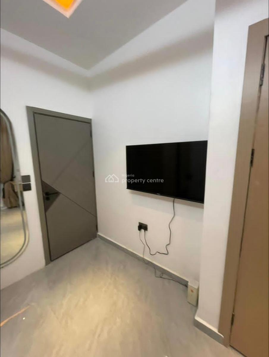 Tastefully Finished and Furnished 3 Bedroom Apartment & Bq, Off Issac John Street, Ikeja Gra, Ikeja, Lagos, Flat / Apartment for Rent