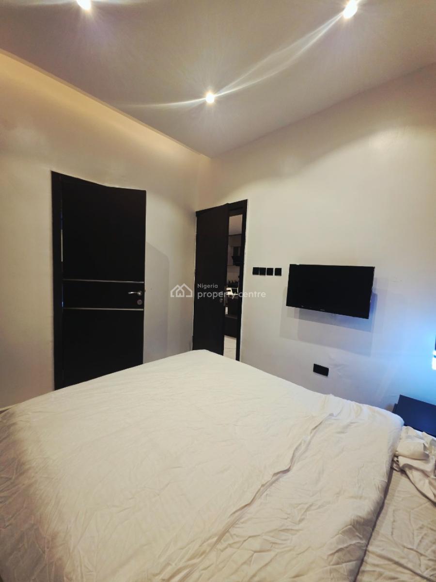 Fully Furnished 2 Bedrooms Flat, Lekki Phase 1, Lekki, Lagos, Flat / Apartment for Rent