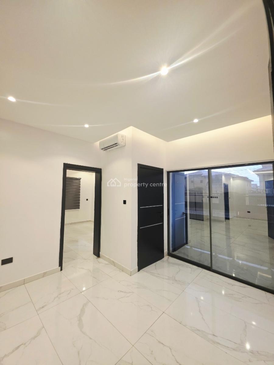 Newly Built 2bedrooms Flat, Lekki Phase1, Lekki Phase 1, Lekki, Lagos, Flat / Apartment for Sale