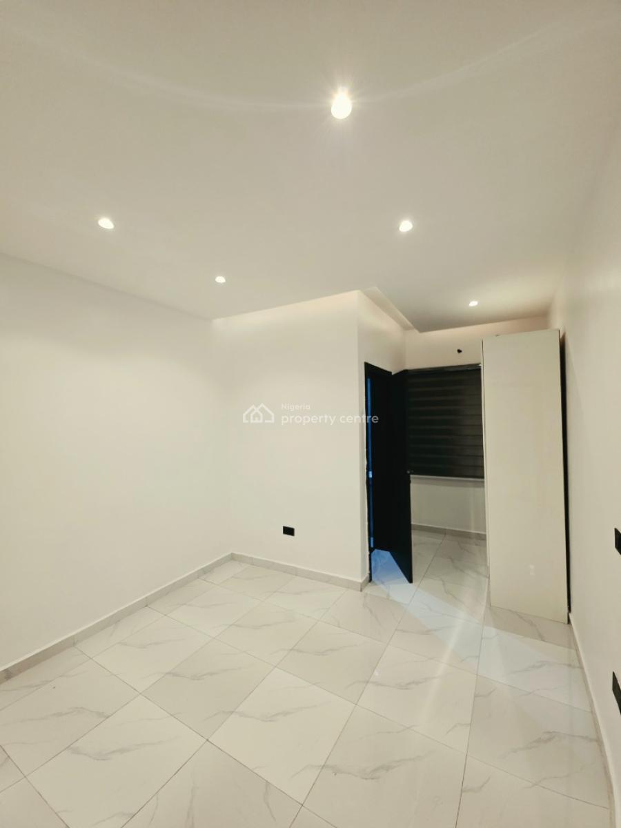 Newly Built 2bedrooms Flat, Lekki Phase1, Lekki Phase 1, Lekki, Lagos, Flat / Apartment for Sale