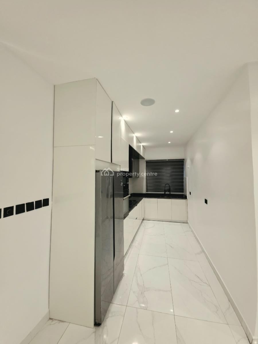 Newly Built 2bedrooms Flat, Lekki Phase1, Lekki Phase 1, Lekki, Lagos, Flat / Apartment for Sale