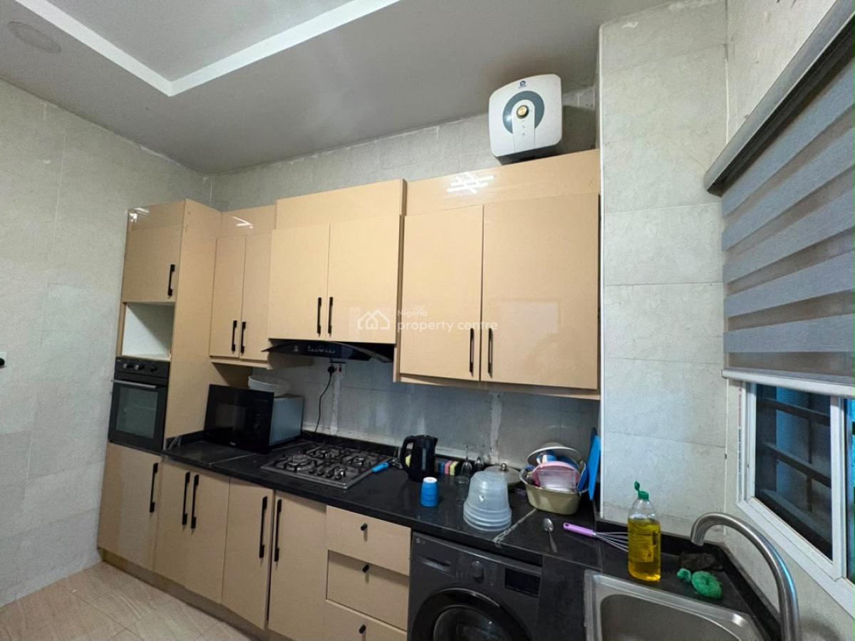 Fully Furnished 3 Bedroom Flat, First Floor, Wuye, Abuja, Flat / Apartment for Sale