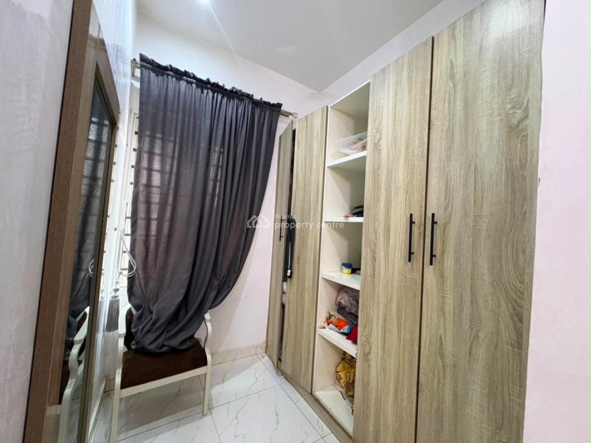 Fully Furnished 3 Bedroom Flat, First Floor, Wuye, Abuja, Flat / Apartment for Sale