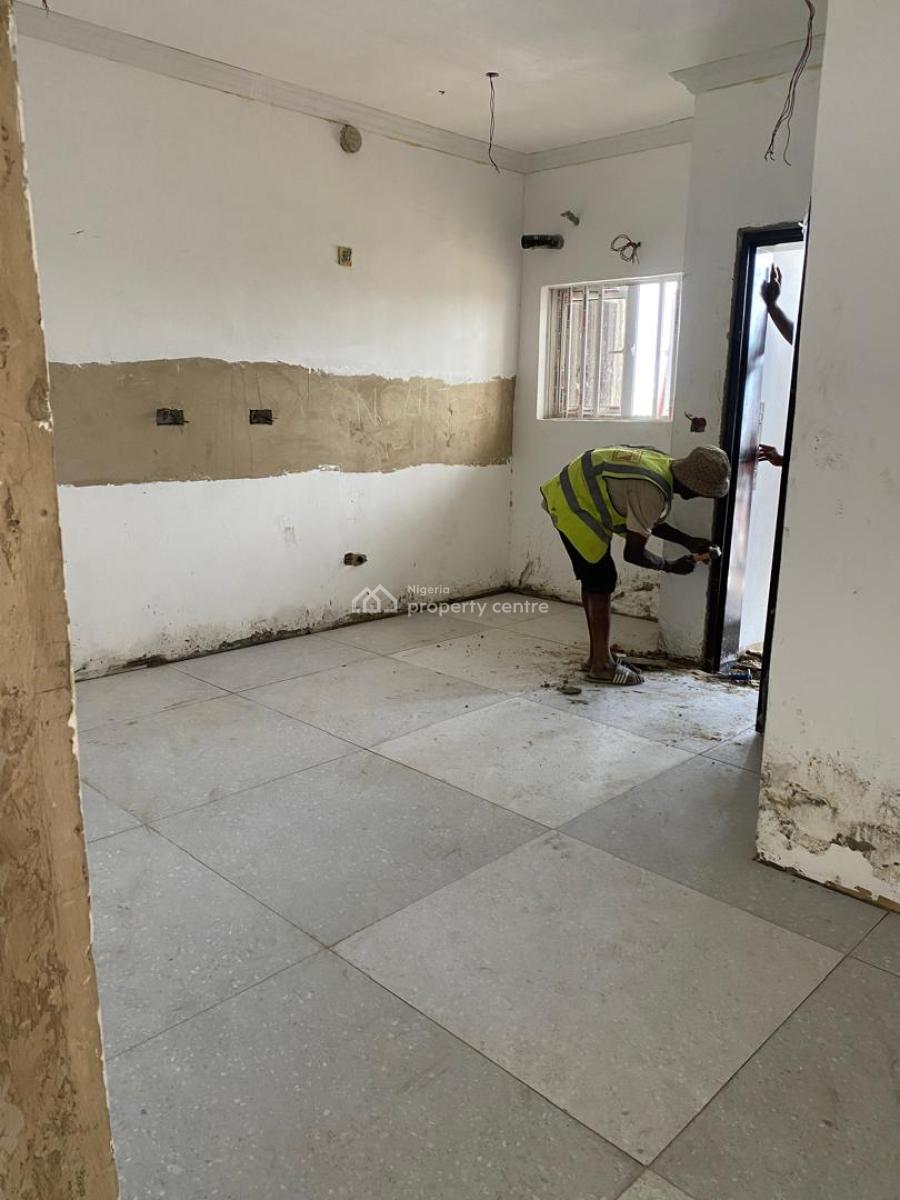 a Lovely Spacious Fantastic 3 Bedroom Maisonette with Bq, Alcove Estate, Alagomeji, Yaba, Lagos, House for Sale