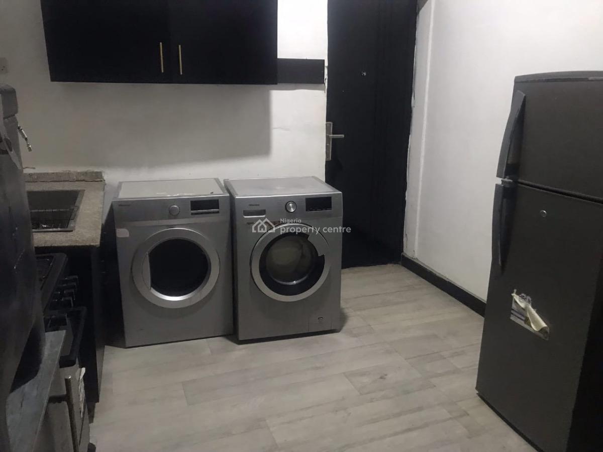 Luxury 3bedroom Apartment, Off Admiralty Way, Lekki, Lagos, Flat / Apartment for Rent