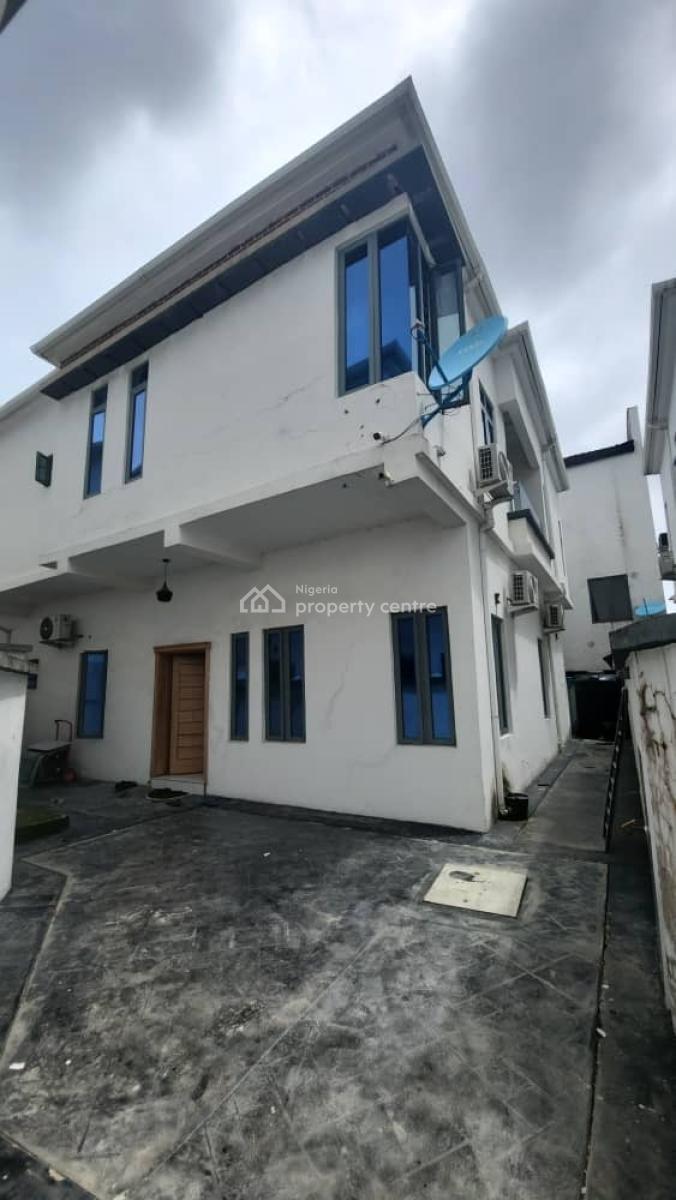 Luxury 4bedroom, Ologolo, Lekki, Lagos, Semi-detached Duplex for Rent