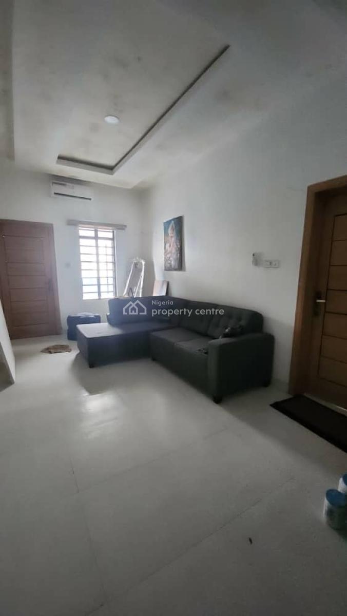 Luxury 4bedroom, Ologolo, Lekki, Lagos, Semi-detached Duplex for Rent