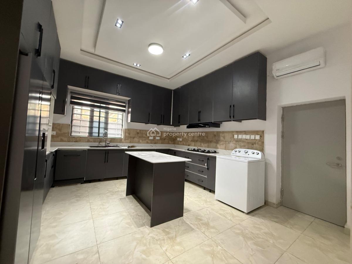 Newly Furnished 4 Bedroom  Apartment, Adeniyi Jones Ikeja, Ikeja, Lagos, Flat / Apartment for Rent