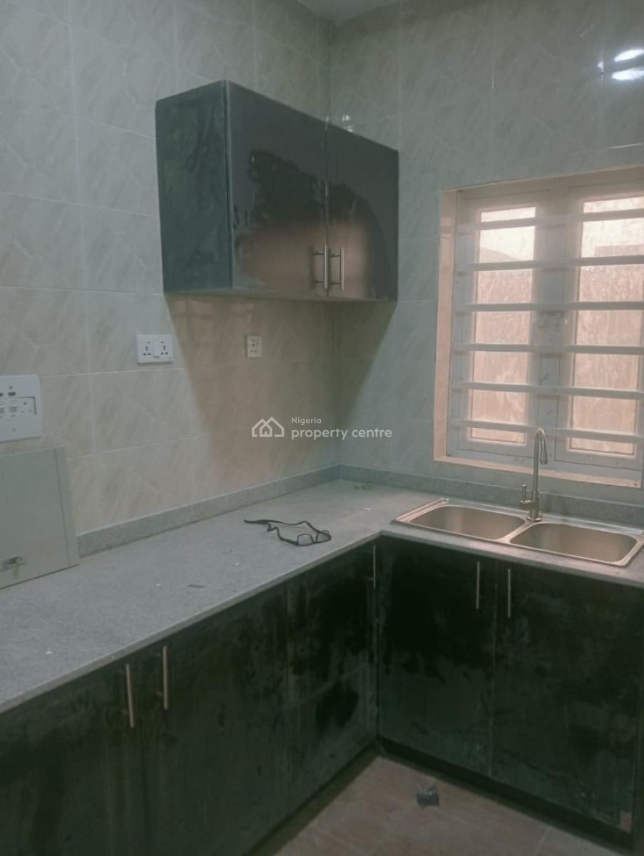 3 Bedroom Flat Inside Abimbola Awoniyi Estate, Abimbola Awoniyi Estate, Oko-oba, Agege, Lagos, Flat / Apartment for Rent