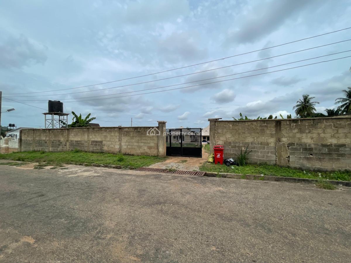 Fenced and Gated 1600 Sqm of Land Is Available, Behind Mummys Place, Alagbaka Phase 2,akure, Akure, Ondo, Residential Land for Sale