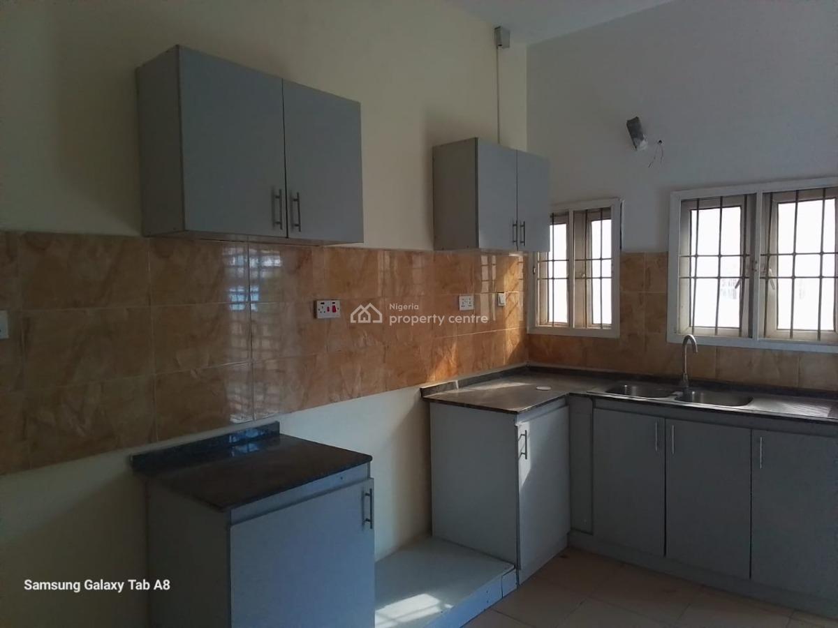 4 Bedroom Terrace with 1 Room Bq, Guzape District, Abuja, Terraced Duplex for Rent