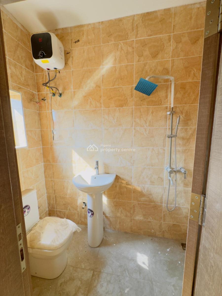 a Brand New Spacious 4 Bedrooms Terraced Duplex + 1 Bq, Utako, Abuja, Terraced Duplex for Sale