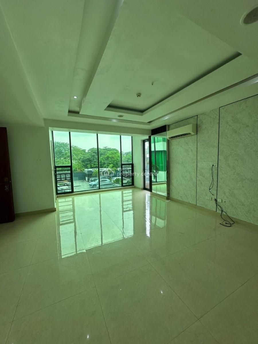Spacious Well Maintained 3-bedroom Apartment on The First Floor, Ikoyi, Lagos, Flat / Apartment for Rent