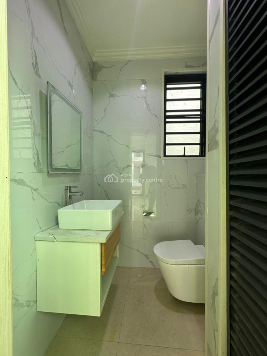 Spacious Well Maintained 3-bedroom Apartment on The First Floor, Ikoyi, Lagos, Flat / Apartment for Rent