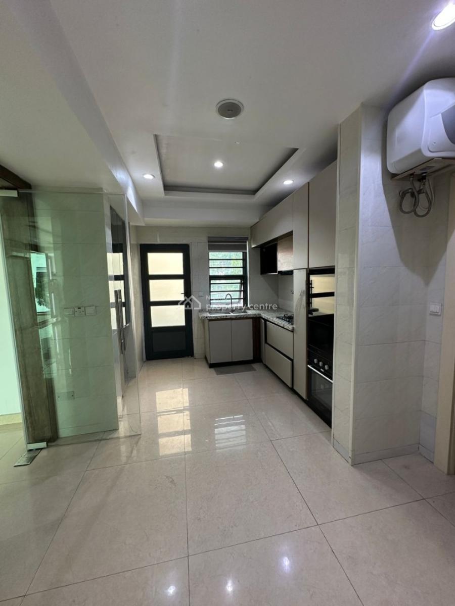 Spacious Well Maintained 3-bedroom Apartment on The First Floor, Ikoyi, Lagos, Flat / Apartment for Rent