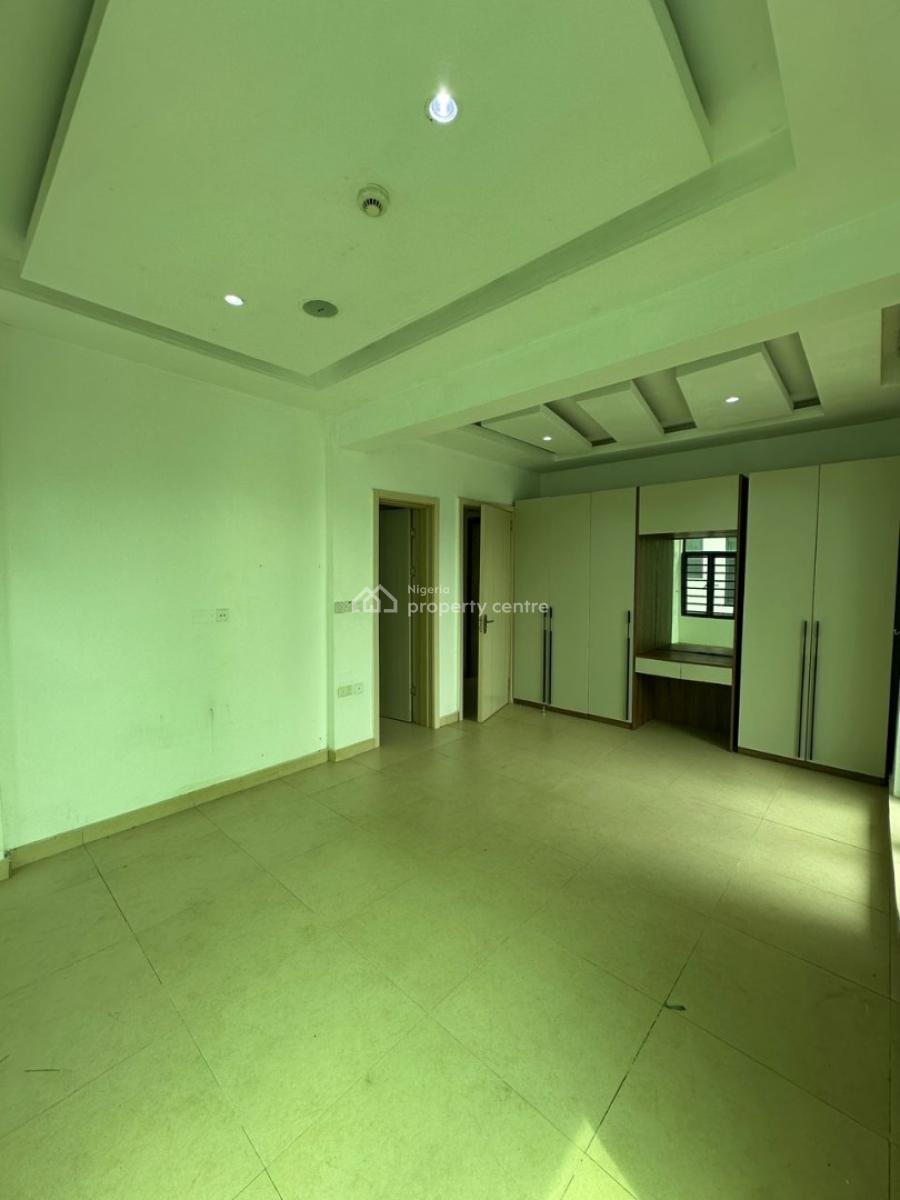 Spacious Well Maintained 3-bedroom Apartment on The First Floor, Ikoyi, Lagos, Flat / Apartment for Rent