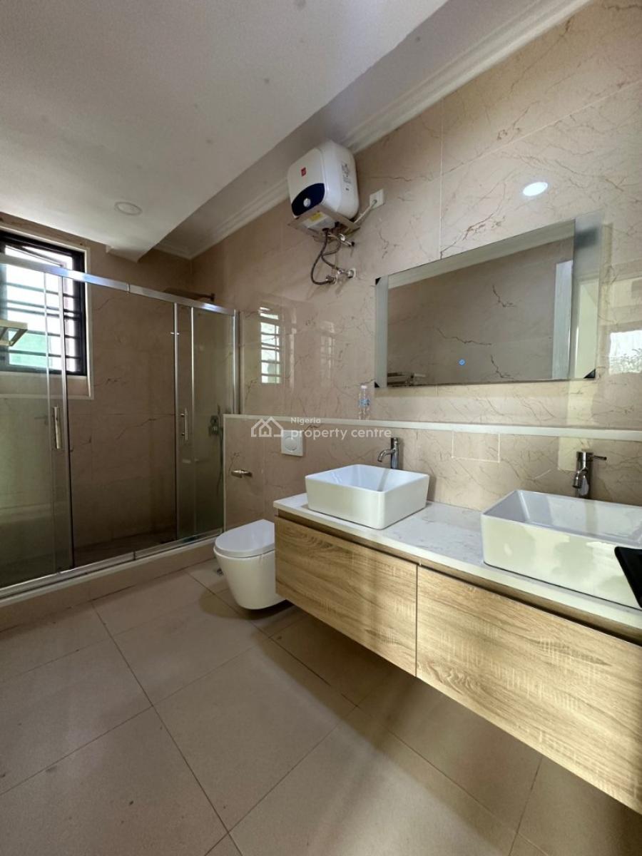 Spacious Well Maintained 3-bedroom Apartment on The First Floor, Ikoyi, Lagos, Flat / Apartment for Rent