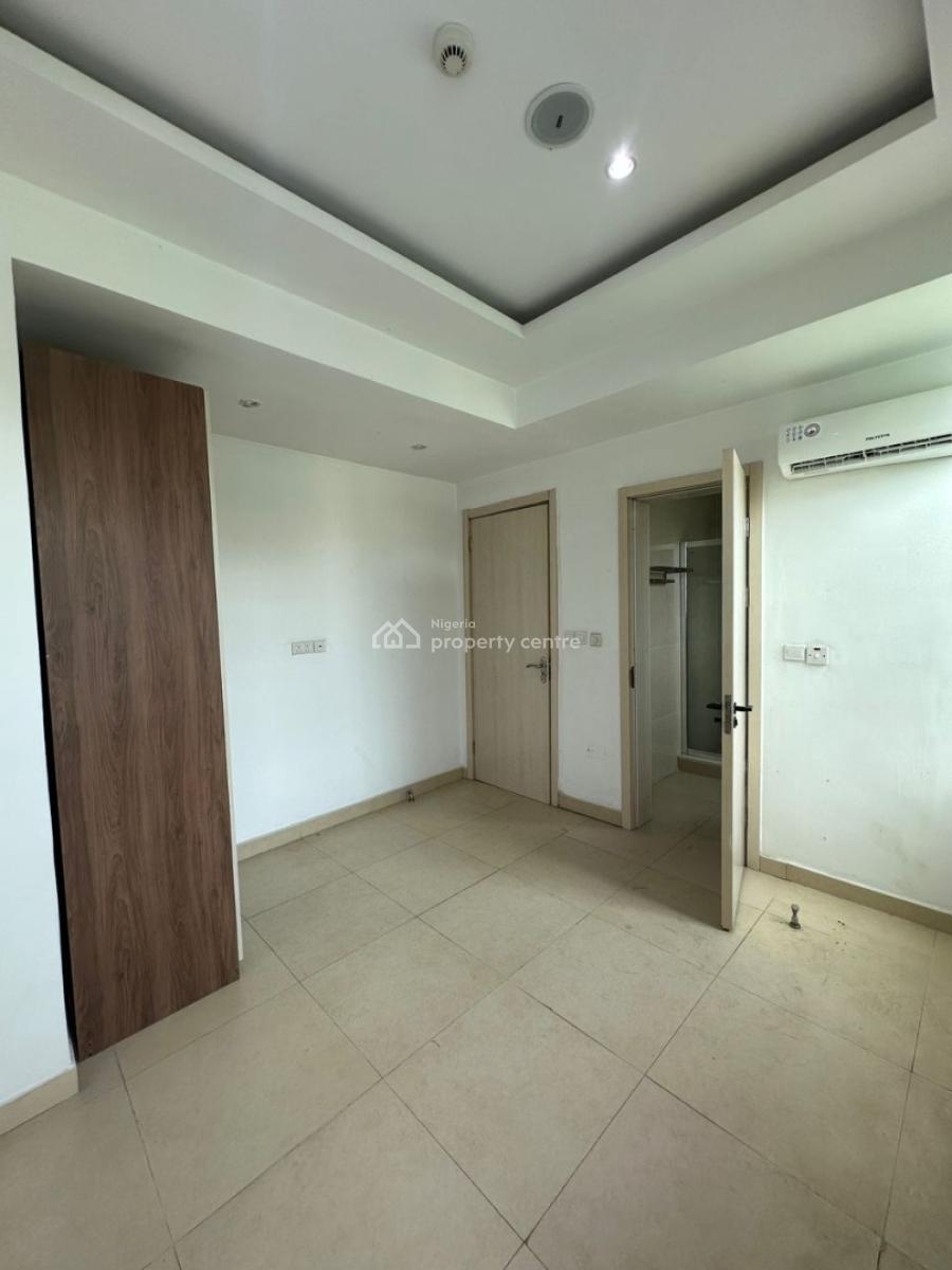 Spacious Well Maintained 3-bedroom Apartment on The First Floor, Ikoyi, Lagos, Flat / Apartment for Rent