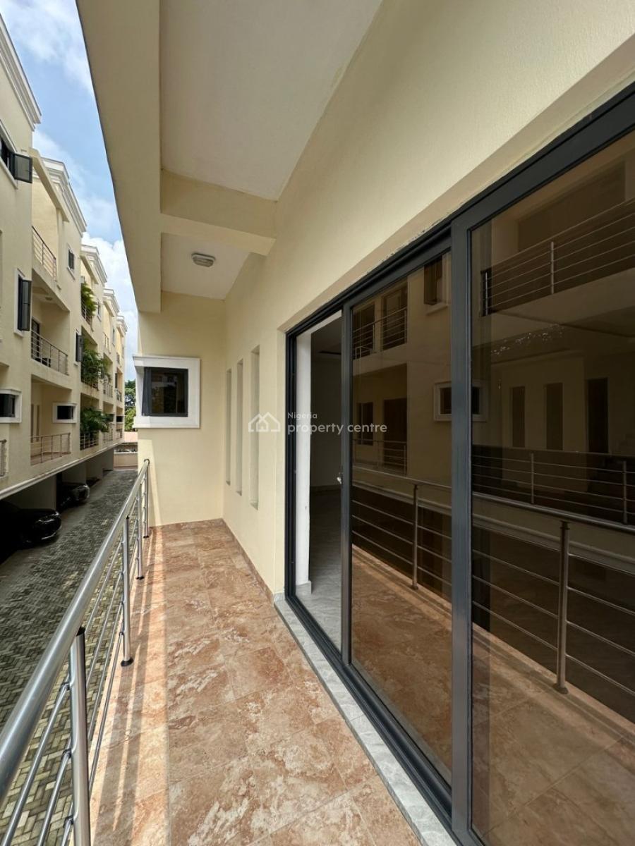 Well-built & Spacious 4-bedroom Terrace with Bq, Ikoyi, Lagos, Terraced Duplex for Rent