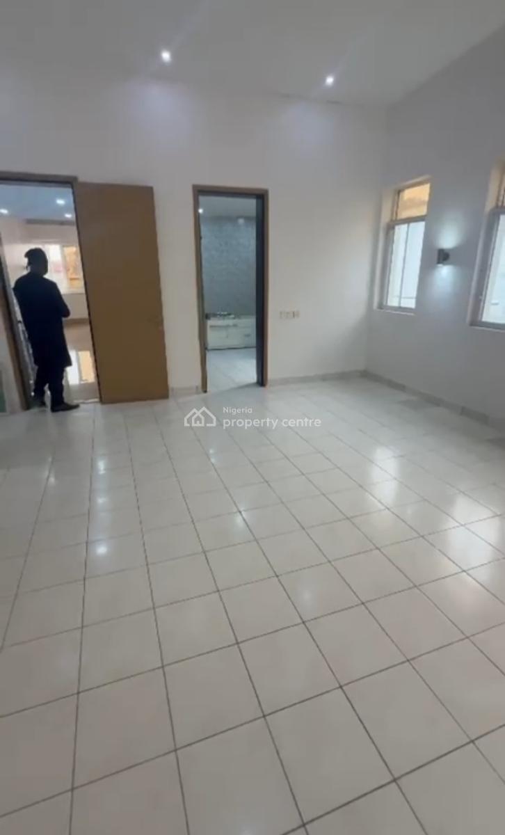 4 Bedrooms Semi-detached Duplex All Rooms Ensuite with Boys Quarter, Gra Phase 2, Magodo, Lagos, Semi-detached Duplex for Sale