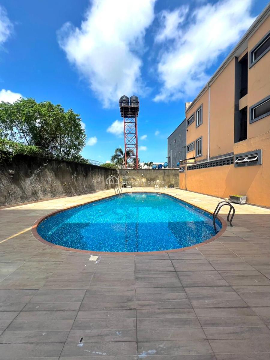 Well Finished 2 Bedroom Apartment with Gym and Pool, Lekki Phase 1, Lekki, Lagos, House for Rent