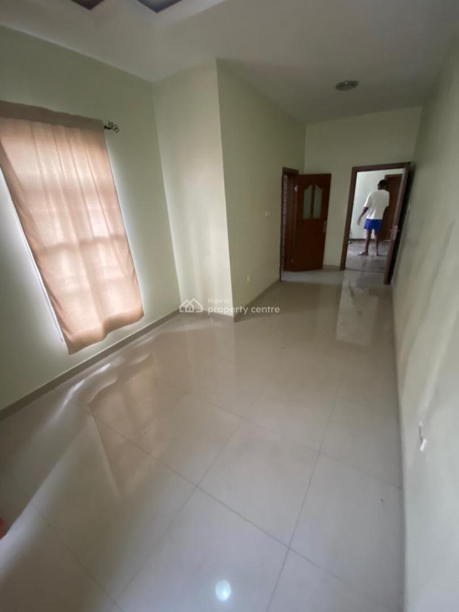 Clean Spacious 3 Bedroom Flat, with Inverter, Gen & Ac, Maitama District, Abuja, Flat / Apartment for Rent