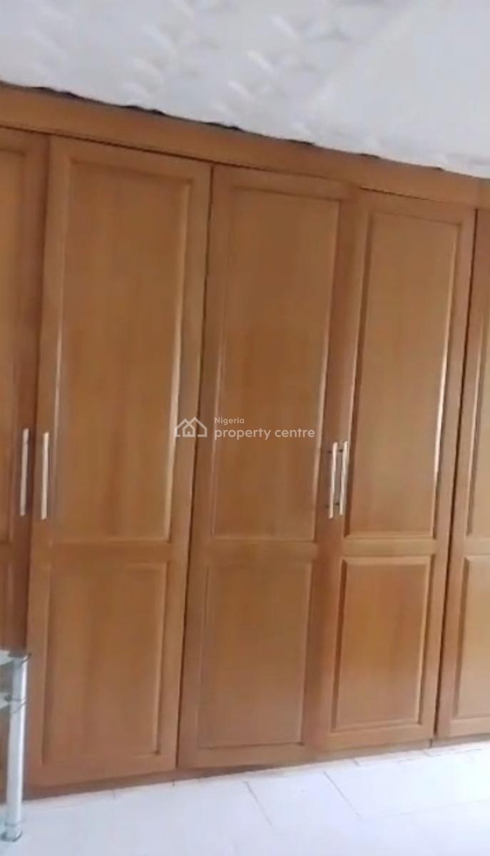 Clean Spacious 3 Bedroom Flat, with Inverter, Gen & Ac, Maitama District, Abuja, Flat / Apartment for Rent