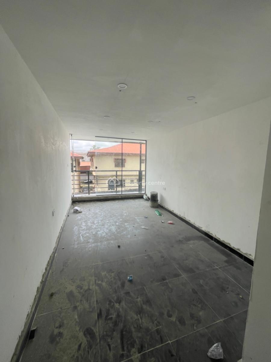Big and Spacious Shop, Thomas Estate, Ajah Lekki Lagos, Ajah, Lagos, Shop for Sale
