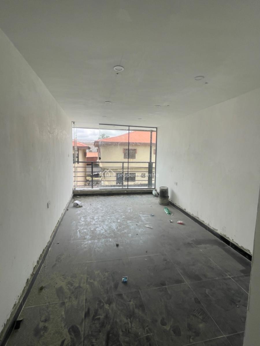 Big and Spacious Shop, Thomas Estate, Ajah Lekki Lagos, Ajah, Lagos, Shop for Sale