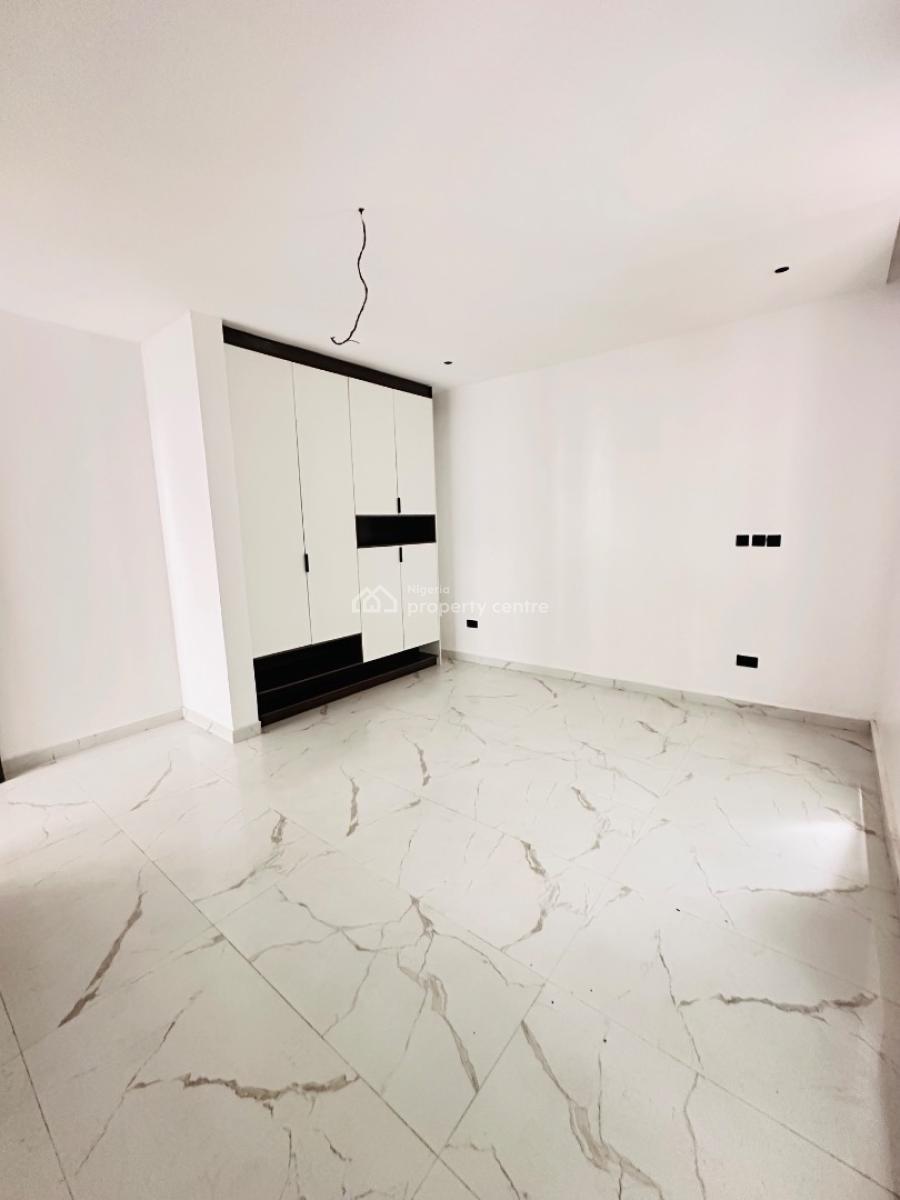 Newly Built 2 Bedroom, Lekki Phase 1, Lekki, Lagos, Flat / Apartment for Sale
