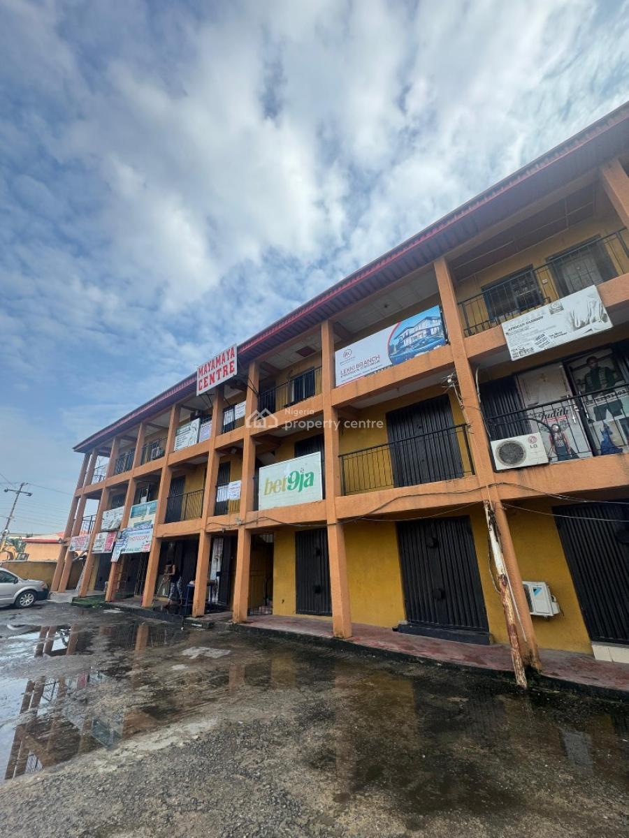 Shop Space on The Ground Floor, Osapa, Lekki, Lagos, Shop for Rent