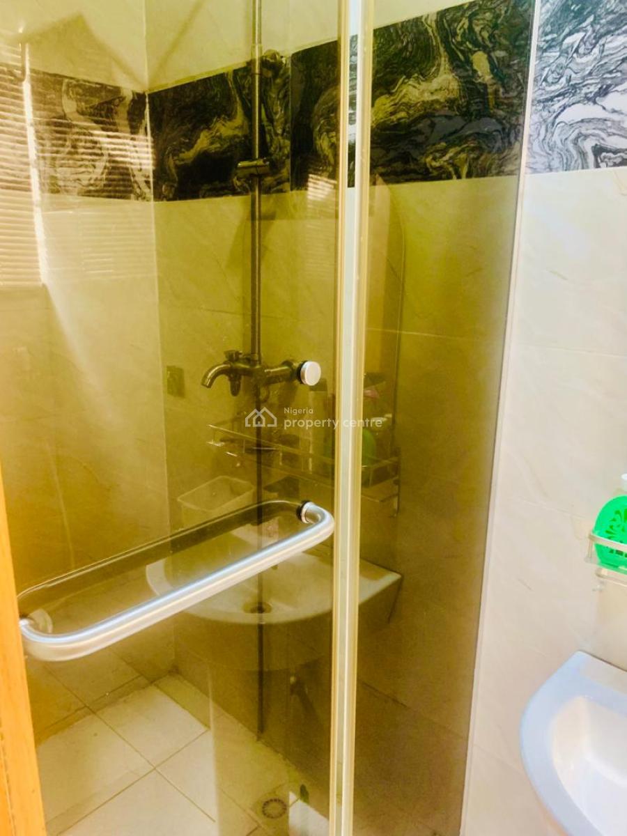 1 Bedroom Apartment, Ikota, Lekki, Lagos, Flat / Apartment for Rent