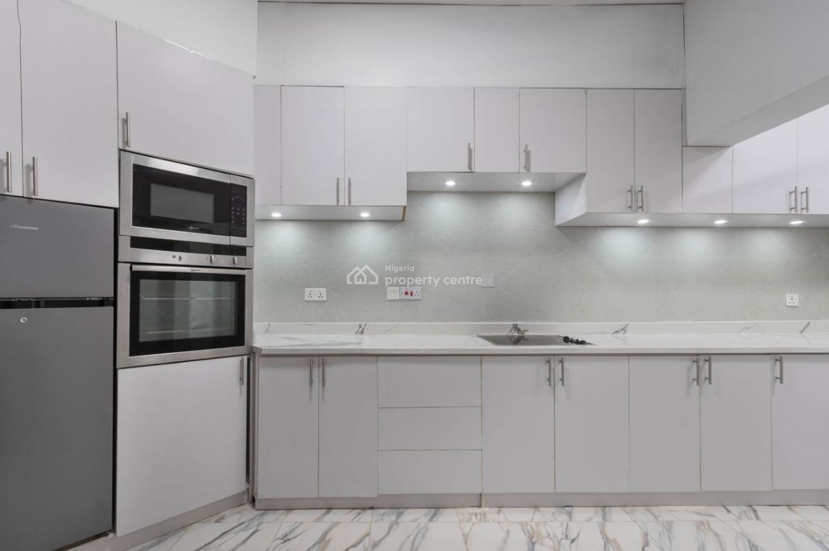 Beautifully Furnished 3 Bedroom Apartment with Bq, Lekki Phase 1, Lekki, Lagos, House for Rent