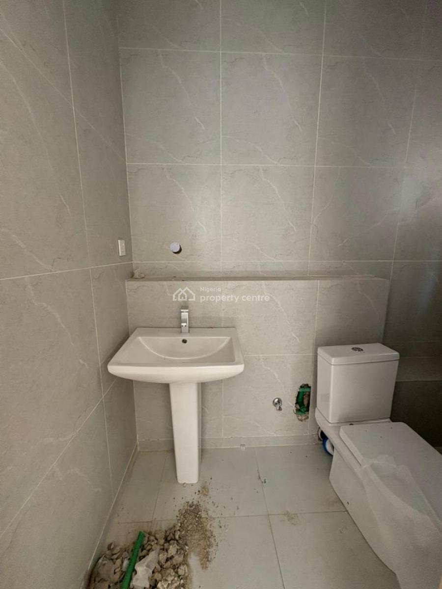 2 Bedroom Apartment with Bq, Lekki, Lagos, Flat / Apartment for Rent