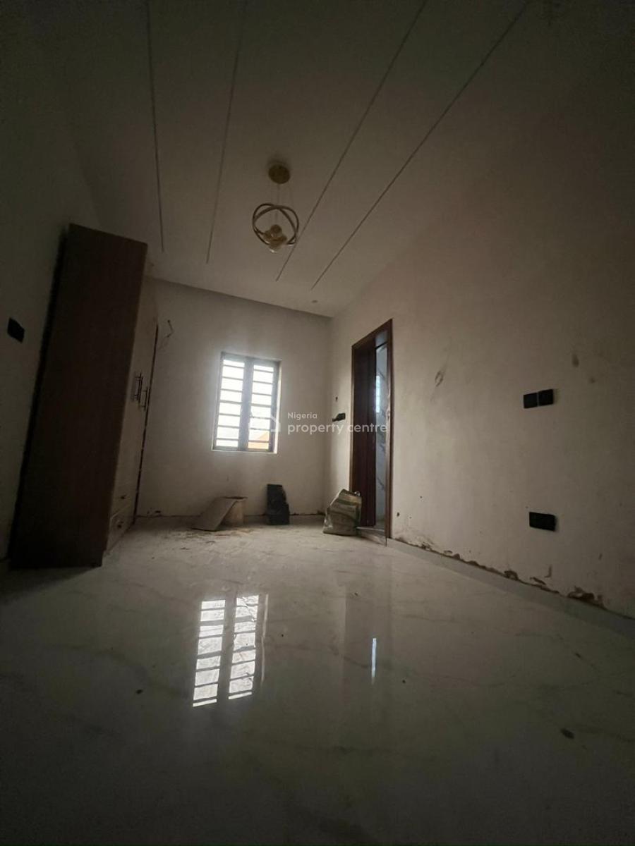Elegant 4 Bedroom Semi-detached Duplex + Bq & Penthouse, Gra Phase 1, Magodo, Lagos, Semi-detached Duplex for Sale