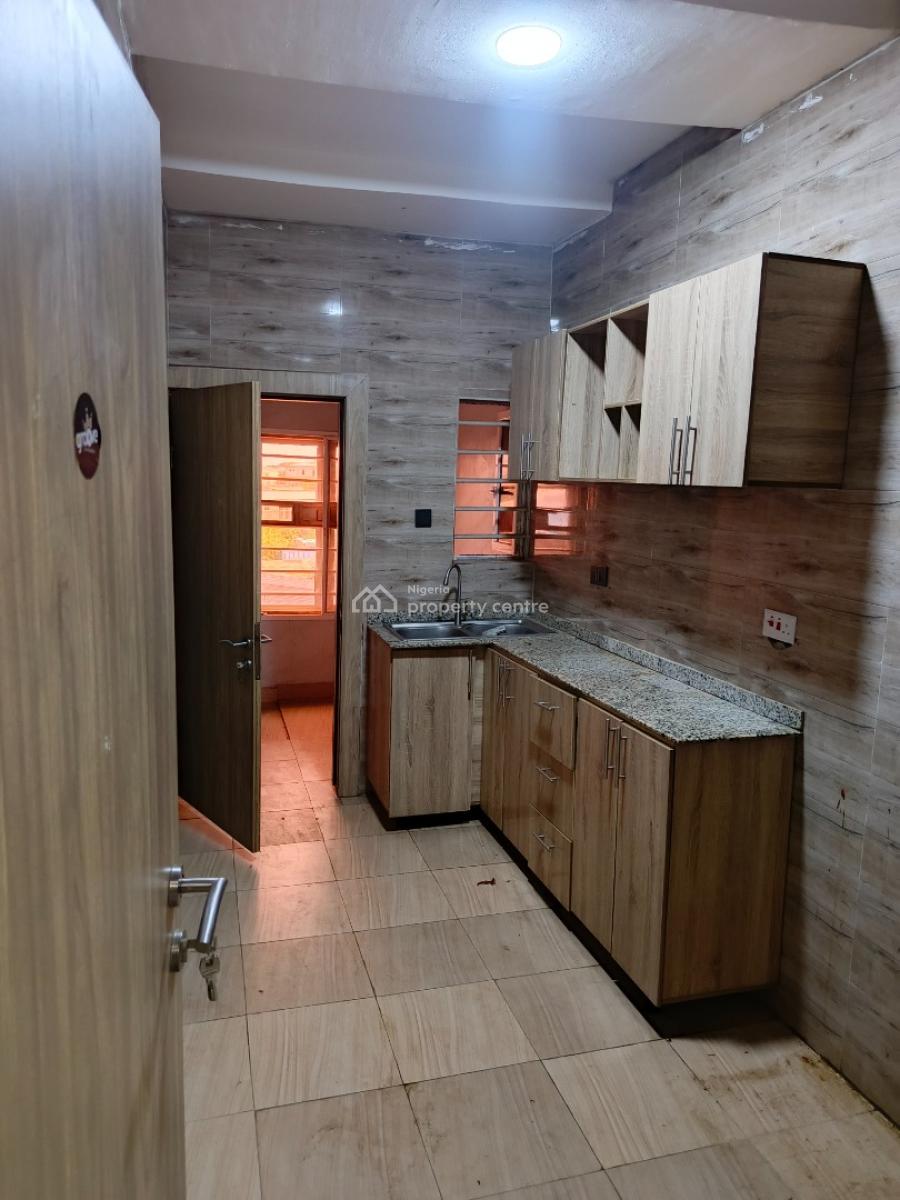 3-bedroom Flat, Dawaki By Modern Market, Dawaki, Gwarinpa, Abuja, Flat / Apartment for Rent