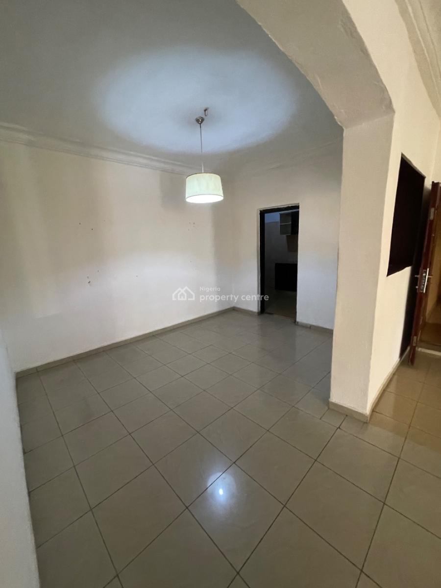 3 Bedrooms, By UtakØ Police Station, Utako, Abuja, Flat / Apartment for Rent