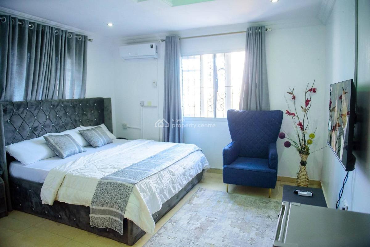Luxurious 10 Bedroom Duplex in an Estate, Badore, Ajah, Lagos, Hotel / Guest House for Sale