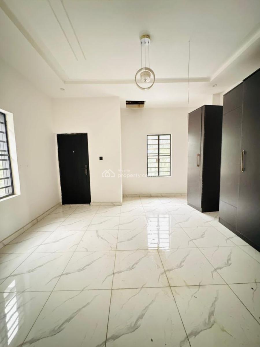 Spaciously Built 4 Bedroom Semi Detached Duplex, Yaba, Lagos, Semi-detached Duplex for Sale