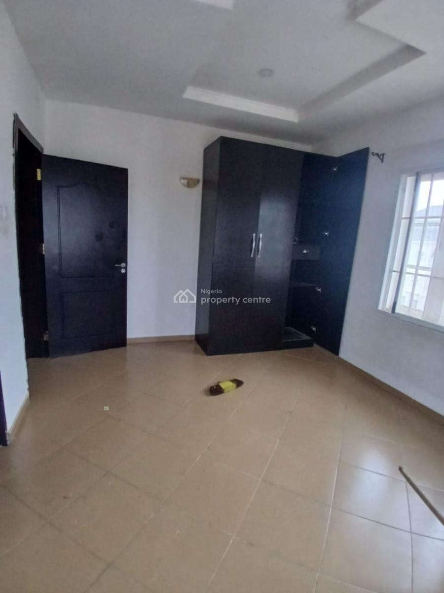 Tastefully Finished and Spacious 2 Bedroom Block of Flat, Durunmi District By American International School, Durumi, Abuja, Flat / Apartment for Rent